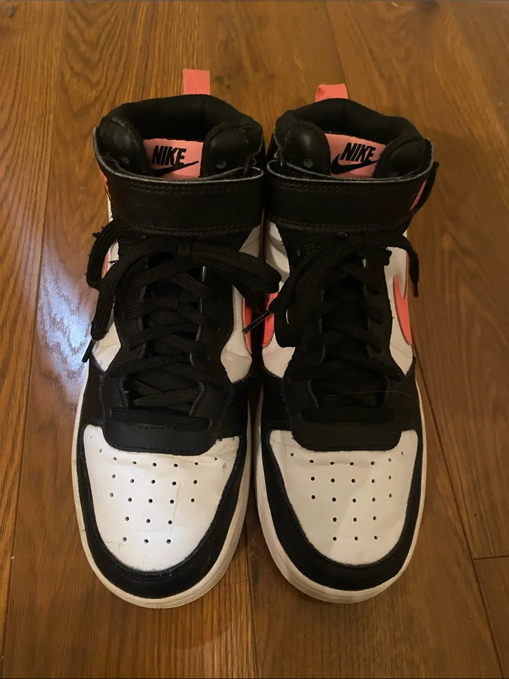 Nike Big Kids High-Top Court BOROUGH MID 2 Sneakers in Black, White & Pink